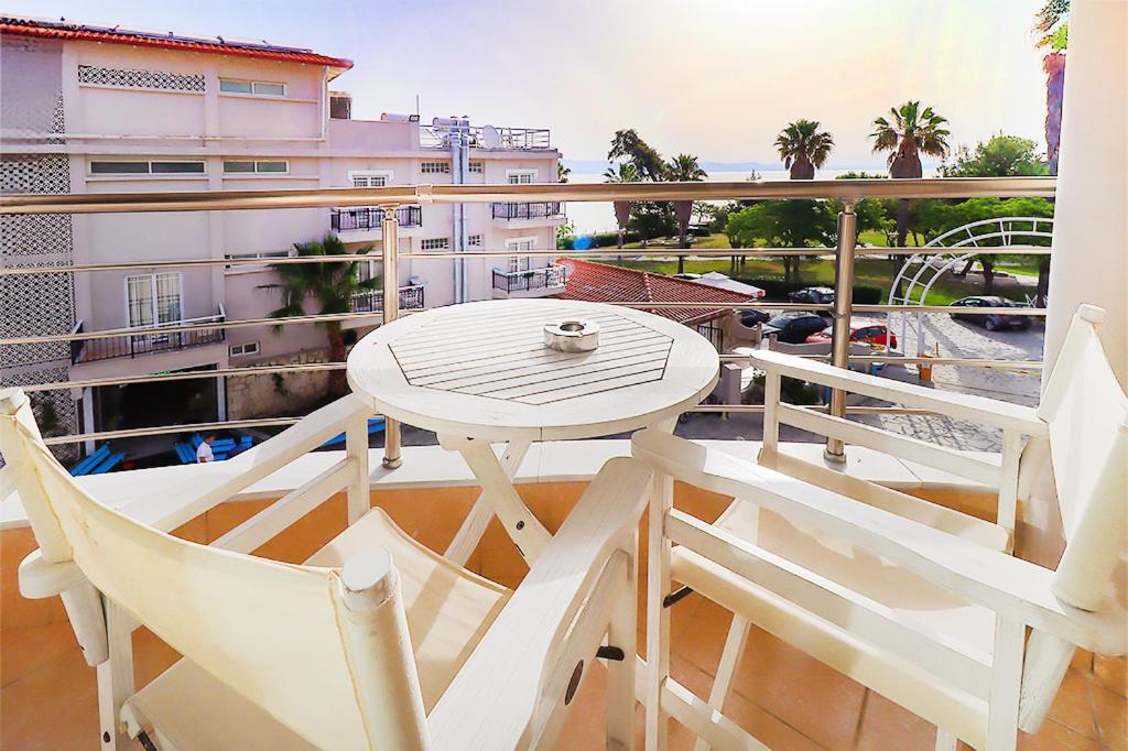Hanioti GrandOtel Exterior foto